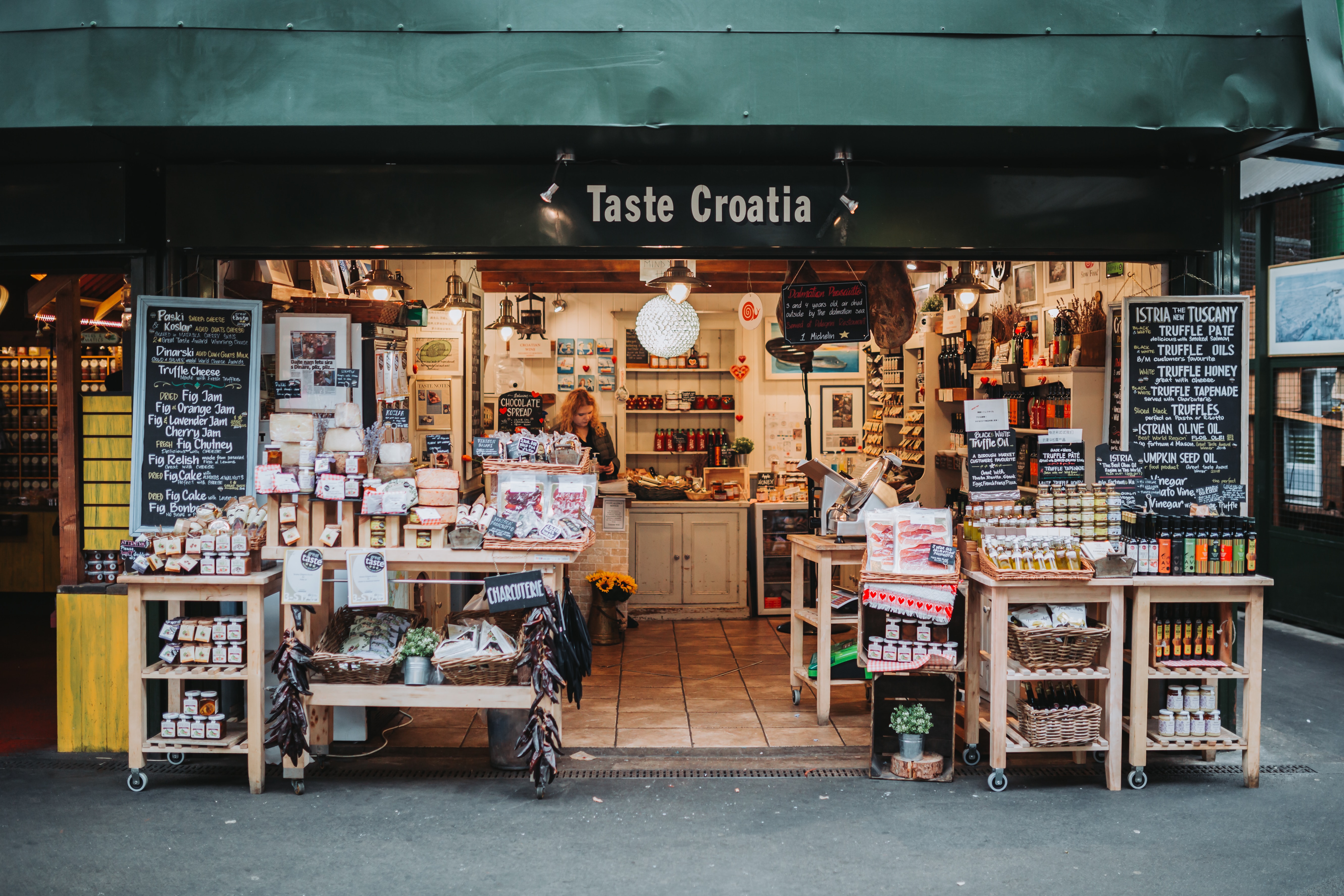 克羅埃西亞新營業法允許零售業員工與家人共度週日時光。（Photo by Bruno Martins on Unsplash）